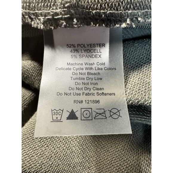 Title Nine Sz L Manresa Hoodie Green Abstract Print Activewear Cozycore Pullover - Picture 5 of 5